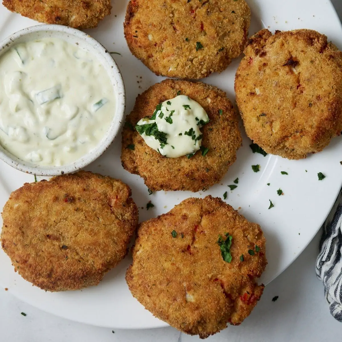 Quick and easy to make, these air fryer salmon patties are wonderfully ...